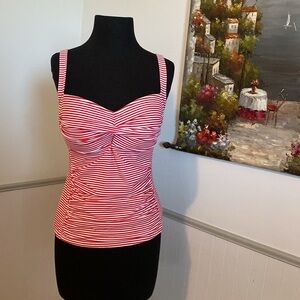 NIPTUCK Swim Tankini Swimsuit Top Multi Fit Cup Sz 10 Red White Stipe